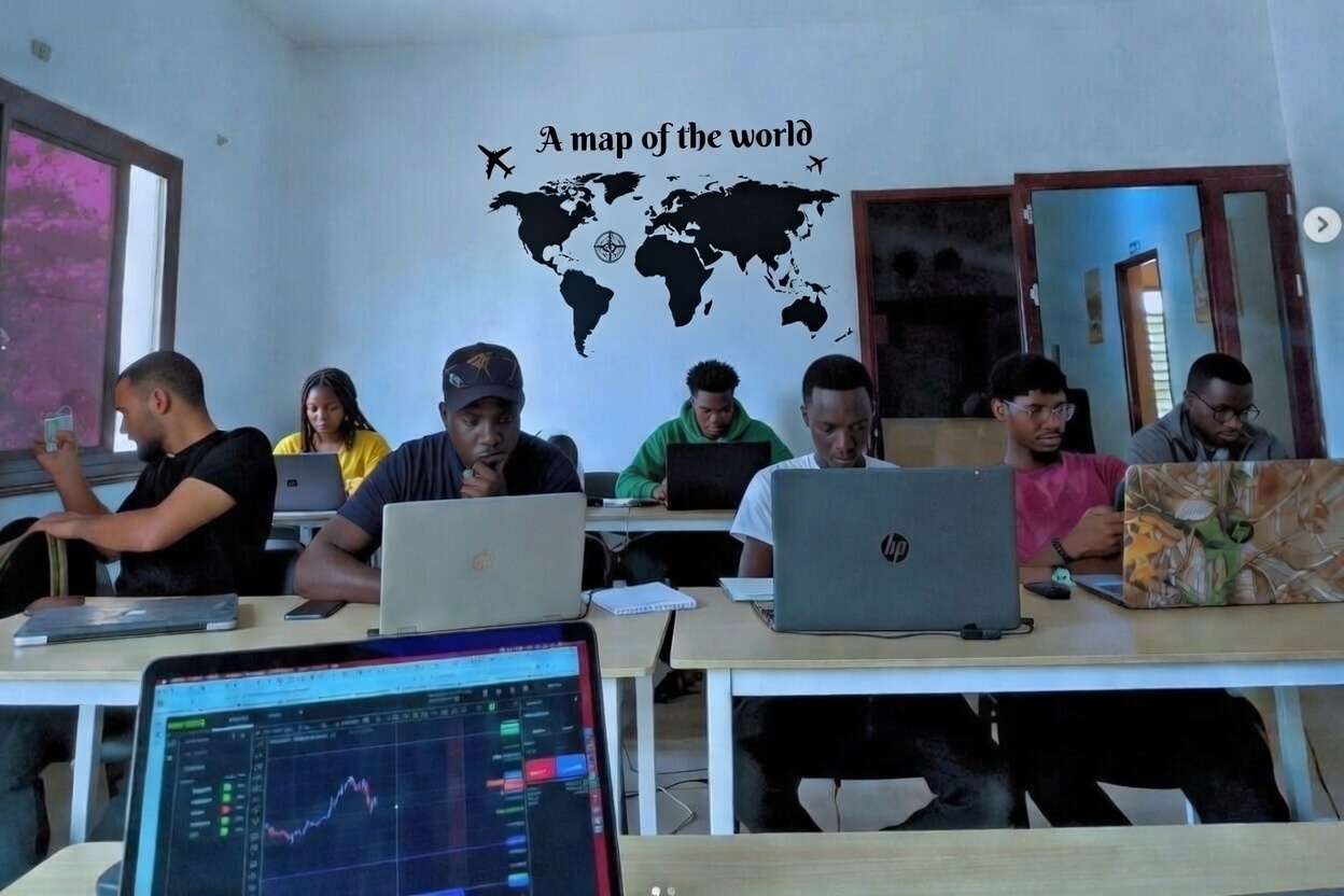 Étudiante souriante